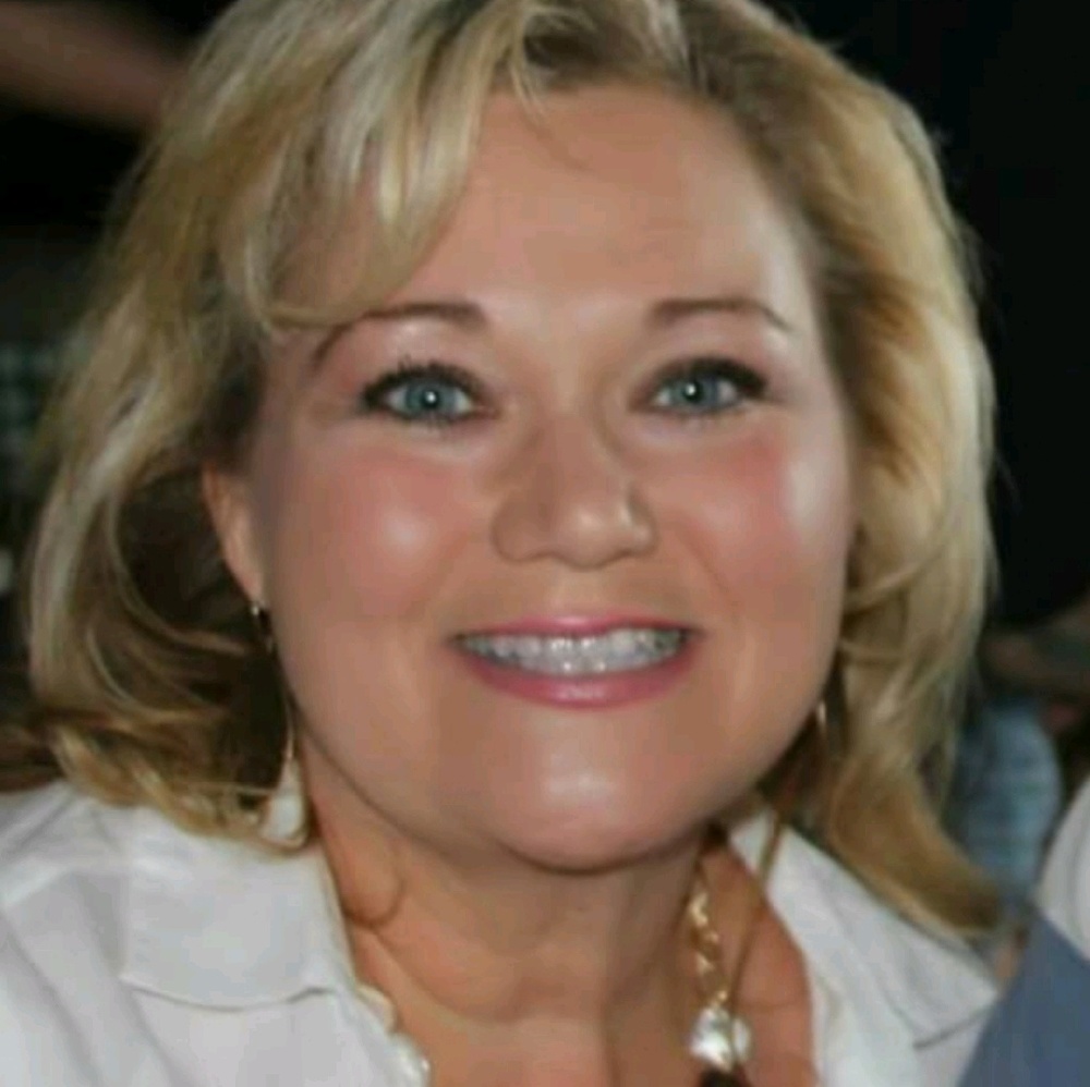 Meet your Posher, Deborah